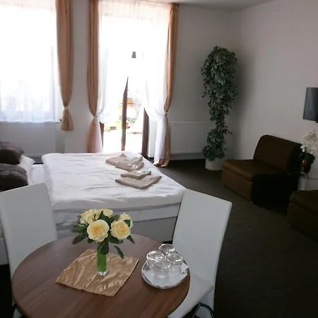 U Cisare Hotel Melnik
